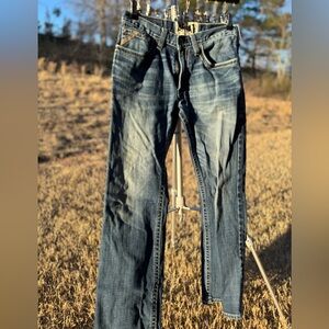 31/32 men’s Ariat jeans